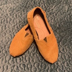 EUC! Burlap Tom’s women’s size 5